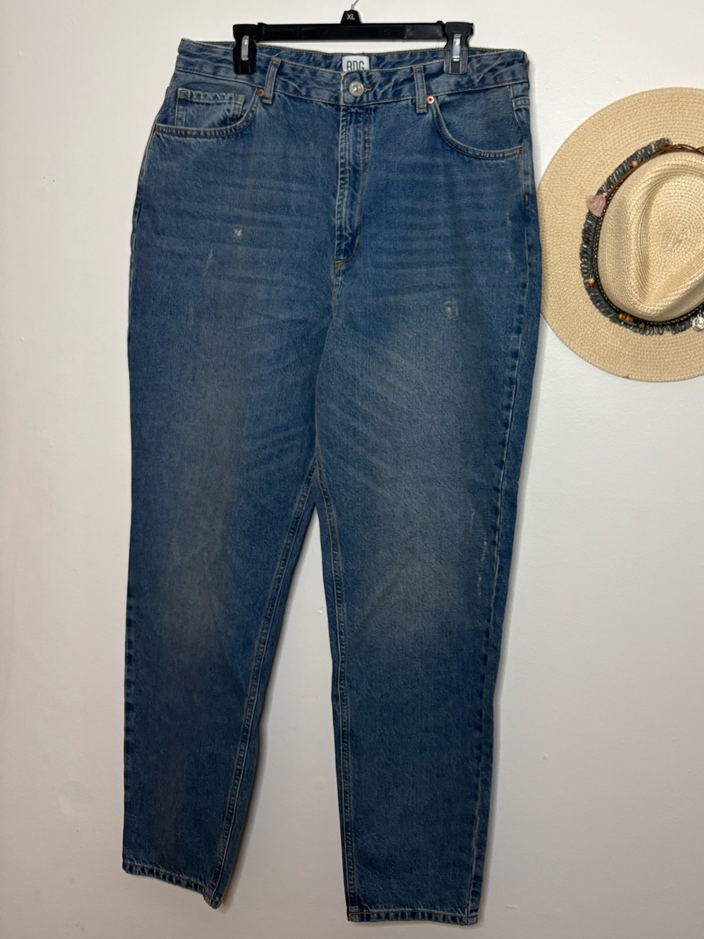 BDG High-Rise Mom Jeans in Medium Blue Wash